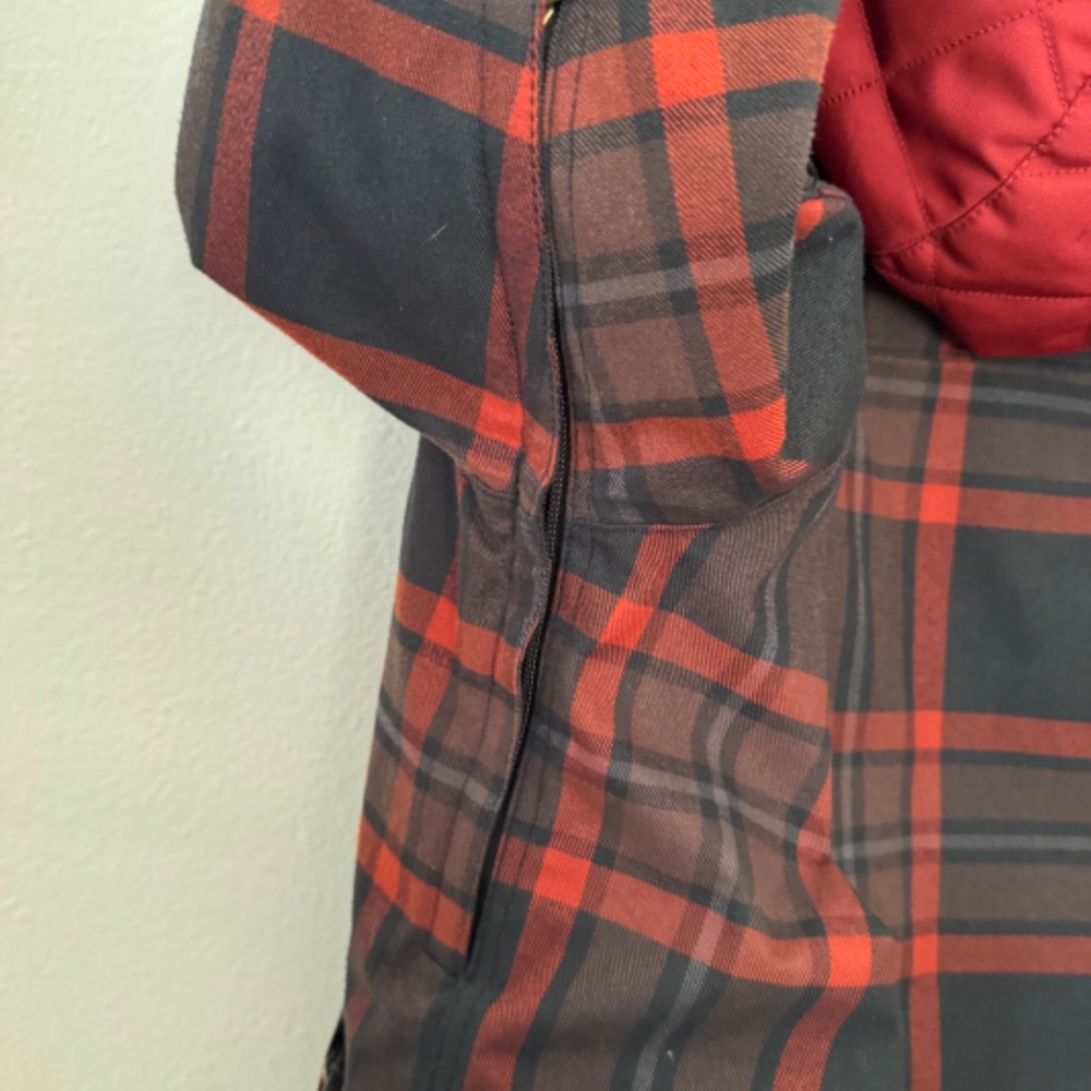 686 Woodland Insulated 10K Plaid Snowboard Ski Jacket Red Brown Black - Picture 10 of 12